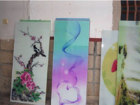 焦作玻璃喷绘的特点。